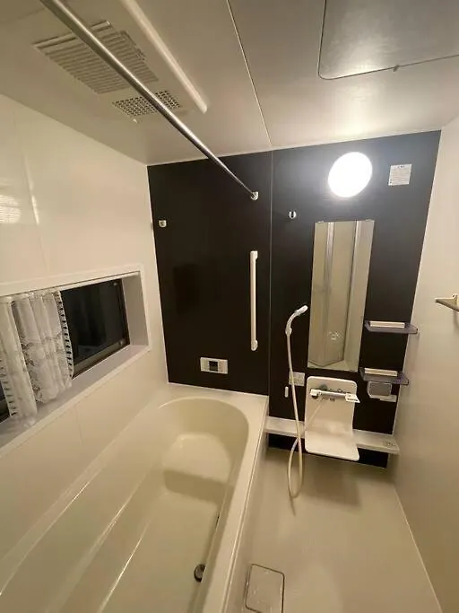 Holiday home Tommy'S House 東京都内では貴重な無料駐車場付で大地震でも安心の新しい家