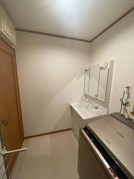 Tommy'S House 東京都内では貴重な無料駐車場付で大地震でも安心の新しい家 Holiday home Tokyo